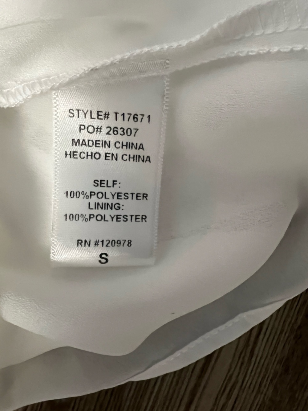 entro White grid pattern sheer Ruffle Sleeve V-Neck Top - Picture 10 of 12